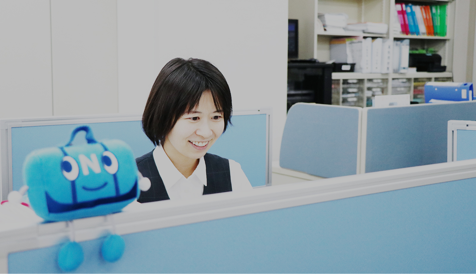 西宮北口本校 事務｜上妻 裕美 | Nかばんにつまった「夢」を叶える